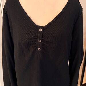 Black V-Neck Buttoned Ribbed Women's Top